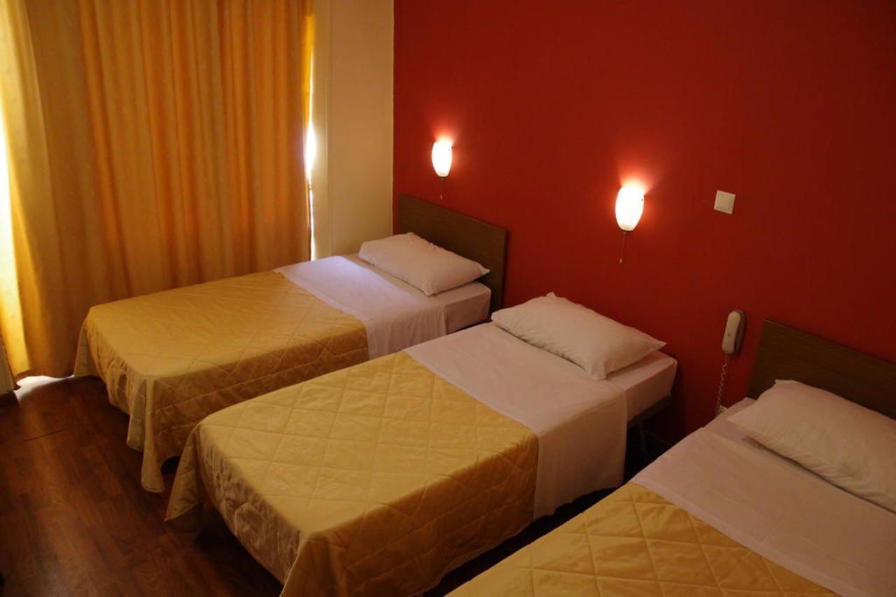 Hotel Exarchion Атина Екстериор снимка