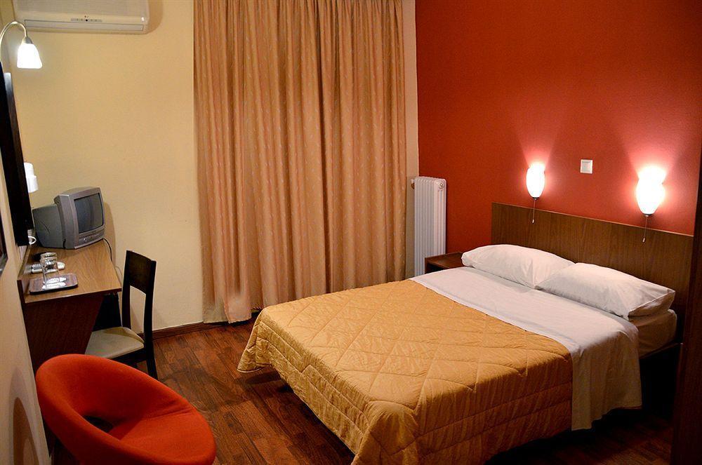 Hotel Exarchion Атина Екстериор снимка
